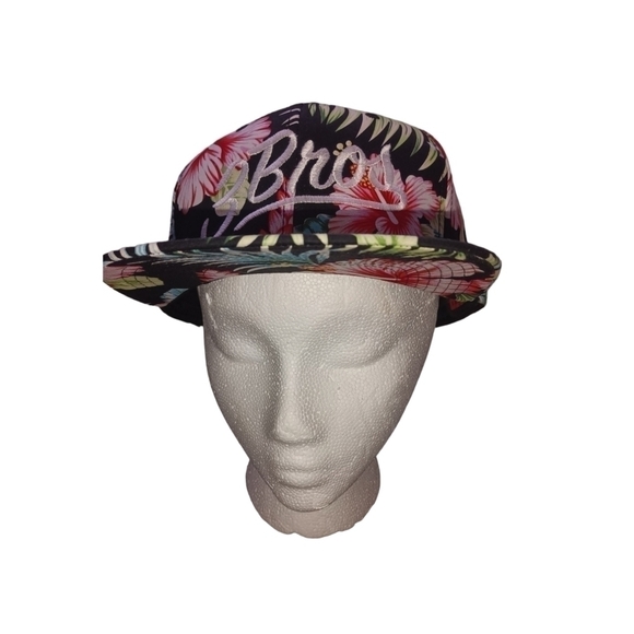 Otto 3 Bros Hawaiian Trucker Hat - Picture 1 of 7